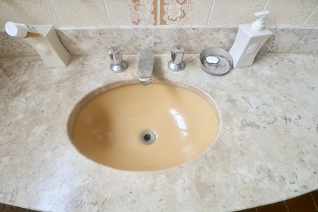 Banheiro Suíte de apartamento para alugar com 3 quartos, 120m² em Vila Maia, Guarujá