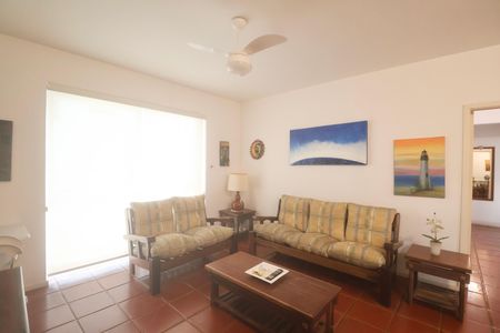 Apartamento para alugar com 120m², 3 quartos e 2 vagas Apartamento para alugar com 120m², 3 quartos e 2 vagasSala