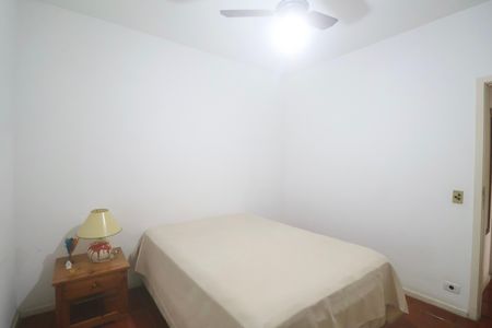 Apartamento para alugar com 120m², 3 quartos e 2 vagas Apartamento para alugar com 120m², 3 quartos e 2 vagasQuarto