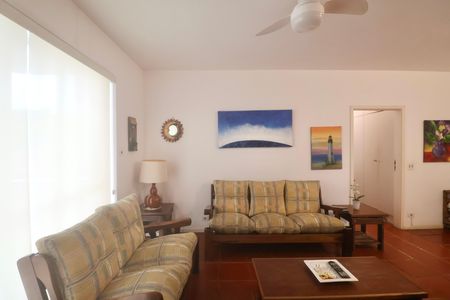 Sala de apartamento para alugar com 3 quartos, 120m² em Vila Maia, Guarujá