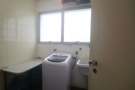 Área de Serviço de apartamento para alugar com 3 quartos, 120m² em Vila Maia, Guarujá