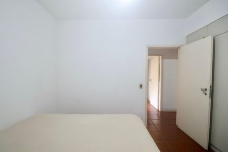 Apartamento para alugar com 120m², 3 quartos e 2 vagas Apartamento para alugar com 120m², 3 quartos e 2 vagasQuarto