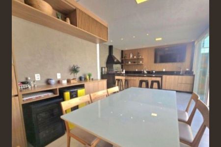 Casa de condomínio à venda com 253m², 3 quartos e 2 vagas