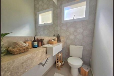 Casa de condomínio à venda com 253m², 3 quartos e 2 vagas
