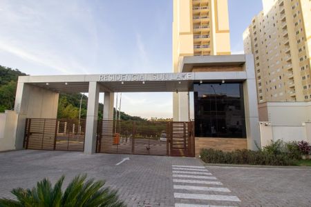 Apartamento para alugar com 45m², 2 quartos e 1 vaga Apartamento para alugar com 45m², 2 quartos e 1 vagaFachada