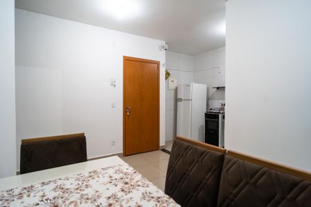 Sala de apartamento para alugar com 2 quartos, 45m² em Jardim Gutierres, Sorocaba