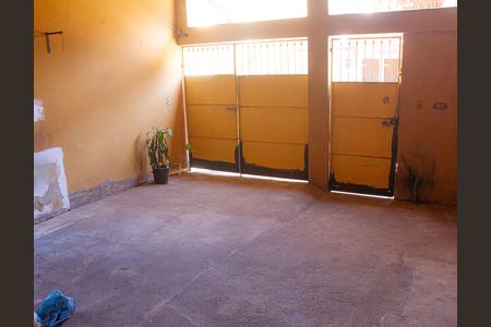 Garagem  de casa para alugar com 3 quartos, 283m² em Guaratiba, Rio de Janeiro