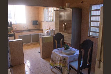 Cozinha  de casa para alugar com 3 quartos, 283m² em Guaratiba, Rio de Janeiro