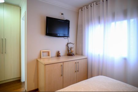 Apartamento à venda com 126m², 4 quartos e 3 vagas Apartamento à venda com 126m², 4 quartos e 3 vagasQuarto 2 - Suite