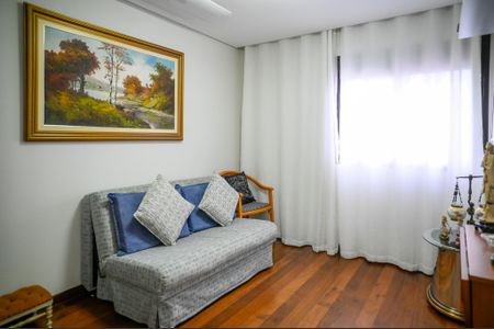 Apartamento à venda com 126m², 4 quartos e 3 vagas Apartamento à venda com 126m², 4 quartos e 3 vagasQuarto 1