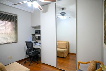 Apartamento à venda com 126m², 4 quartos e 3 vagas Apartamento à venda com 126m², 4 quartos e 3 vagasQuarto 4