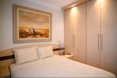 Apartamento à venda com 126m², 4 quartos e 3 vagas Apartamento à venda com 126m², 4 quartos e 3 vagasQuarto 2 - Suite