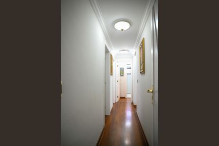 Apartamento à venda com 126m², 4 quartos e 3 vagas Apartamento à venda com 126m², 4 quartos e 3 vagasCorredor