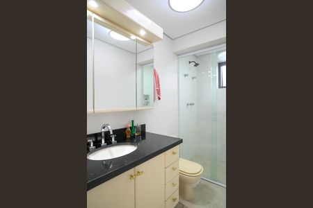 Apartamento à venda com 126m², 4 quartos e 3 vagas Apartamento à venda com 126m², 4 quartos e 3 vagasBanheiro Quarto 2 - Suite