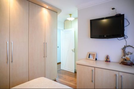 Apartamento à venda com 126m², 4 quartos e 3 vagas Apartamento à venda com 126m², 4 quartos e 3 vagasQuarto 2 - Suite