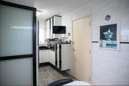 Apartamento à venda com 126m², 4 quartos e 3 vagas Apartamento à venda com 126m², 4 quartos e 3 vagasCozinha