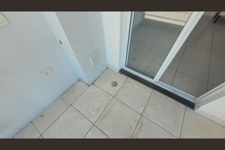Studio para alugar com 40m², 1 quarto e 1 vaga Studio para alugar com 40m², 1 quarto e 1 vagaÁrea de Serviço