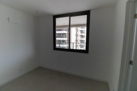 Apartamento à venda com 132m², 4 quartos e 2 vagas Apartamento à venda com 132m², 4 quartos e 2 vagasSuíte 1