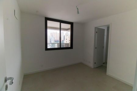 Apartamento à venda com 132m², 4 quartos e 2 vagas Apartamento à venda com 132m², 4 quartos e 2 vagasSuíte 1