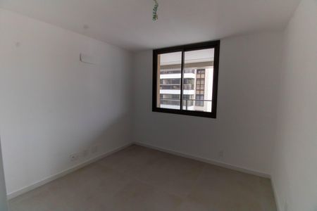 Apartamento à venda com 132m², 4 quartos e 2 vagas Apartamento à venda com 132m², 4 quartos e 2 vagasQuarto 2