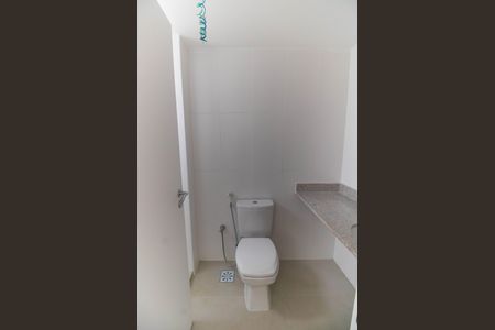 Apartamento à venda com 132m², 4 quartos e 2 vagas Apartamento à venda com 132m², 4 quartos e 2 vagasBanheiro da Suíte 1