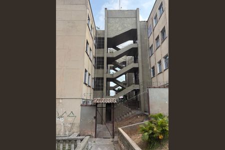 Apartamento para alugar com 50m², 2 quartos e 1 vaga Apartamento para alugar com 50m², 2 quartos e 1 vagaFachada