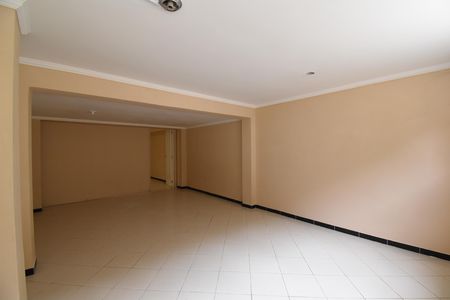 Casa à venda com 432m², 6 quartos e 5 vagasQuarto 3