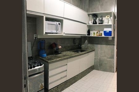 Apartamento à venda com 70m², 2 quartos e sem vaga