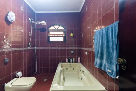 Casa à venda com 150m², 3 quartos e 2 vagas Casa à venda com 150m², 3 quartos e 2 vagasBanheiro
