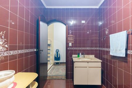 Casa à venda com 150m², 3 quartos e 2 vagas Casa à venda com 150m², 3 quartos e 2 vagasBanheiro 1