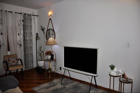 Casa à venda com 150m², 2 quartos e 4 vagasSala