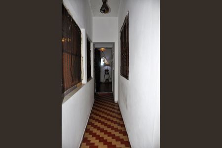 Casa à venda com 150m², 2 quartos e 4 vagasCorredor