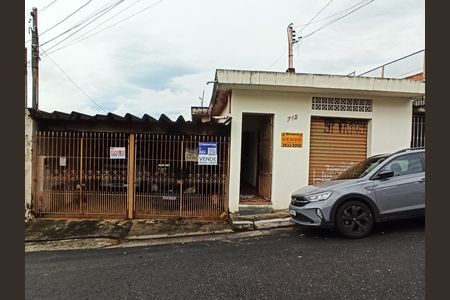 Casa à venda com 150m², 2 quartos e 4 vagasFachada