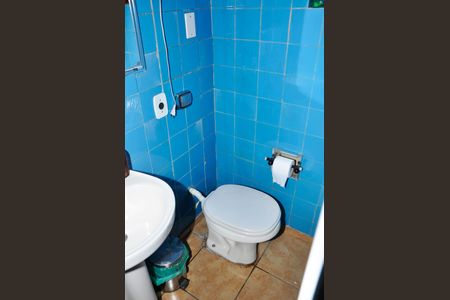 Casa à venda com 150m², 2 quartos e 4 vagasBanheiro social