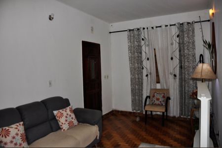 Sala de casa à venda com 2 quartos, 150m² em Vila Cruz das Almas, São Paulo