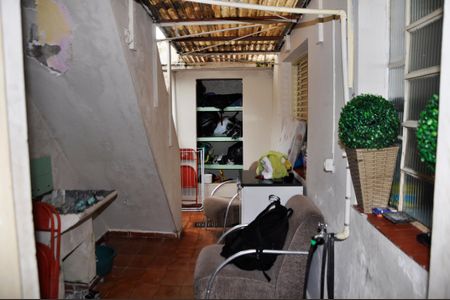 Casa à venda com 150m², 2 quartos e 4 vagasCasa 2 - Área de serviço