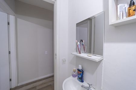 Apartamento à venda com 41m², 2 quartos e sem vaga Apartamento à venda com 41m², 2 quartos e sem vagaBanheiro