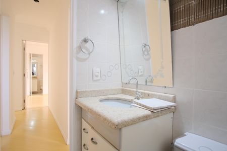 Apartamento à venda com 90m², 3 quartos e 2 vagasBanheiro Social