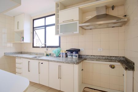 Apartamento à venda com 90m², 3 quartos e 2 vagasCozinha