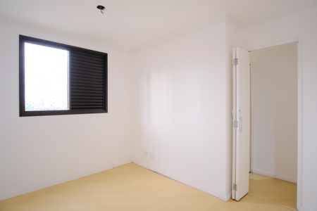 Apartamento à venda com 90m², 3 quartos e 2 vagasQuarto 2