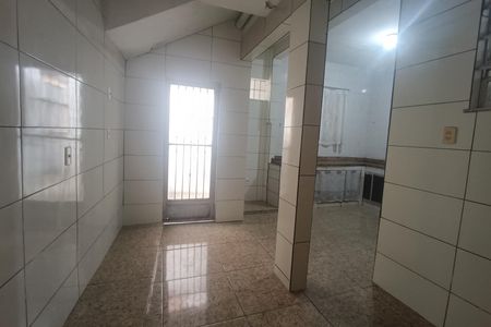 Casa para alugar com 2 quartos, 250m² em Vila Meriti, Duque de Caxias