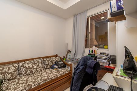 Casa à venda com 95m², 3 quartos e 2 vagas Casa à venda com 95m², 3 quartos e 2 vagasEscritório