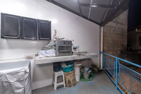 Casa à venda com 95m², 3 quartos e 2 vagas Casa à venda com 95m², 3 quartos e 2 vagasÁrea de Serviço