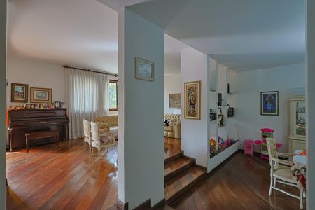 Casa à venda com 5 quartos, 411m² em Anchieta, Belo Horizonte
