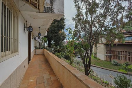 Casa à venda com 5 quartos, 411m² em Anchieta, Belo Horizonte