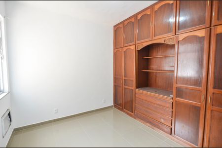 Casa à venda com 184m², 3 quartos e sem vaga Casa à venda com 184m², 3 quartos e sem vagaQuarto 2