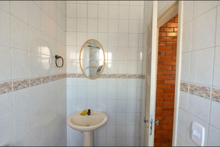 Casa à venda com 184m², 3 quartos e sem vaga Casa à venda com 184m², 3 quartos e sem vagaBanheiro 2