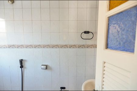 Casa à venda com 184m², 3 quartos e sem vaga Casa à venda com 184m², 3 quartos e sem vagaBanheiro 2