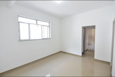 Casa à venda com 184m², 3 quartos e sem vaga Casa à venda com 184m², 3 quartos e sem vagaSala