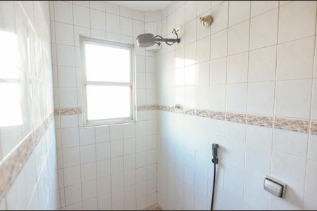 Casa à venda com 184m², 3 quartos e sem vaga Casa à venda com 184m², 3 quartos e sem vagaBanheiro 2